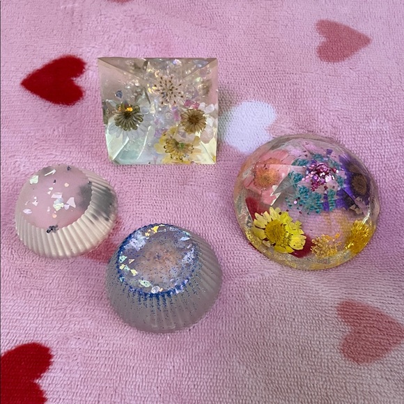 Colorful Resin Paperweights Set - Picture 9 of 9